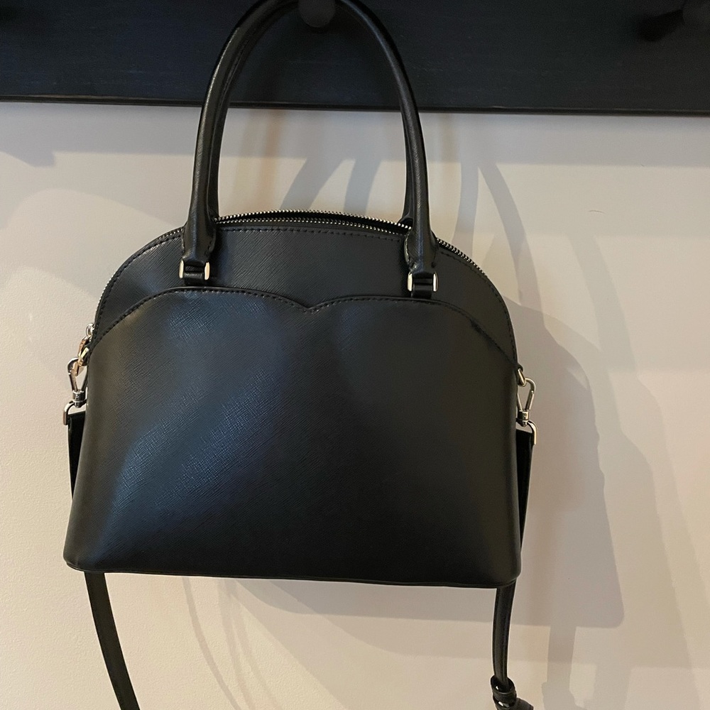 NEW. Kate Spade. Crossbody and arm. 
*12”W 9”H